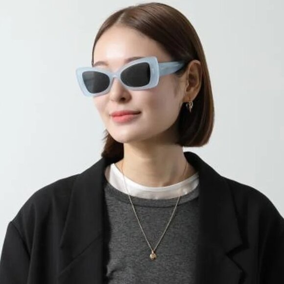 NEW Celine CL40236I 84A CELINE 3 DOTS Shiny Blue Grey Women Butterfly Sunglasses - Picture 9 of 11